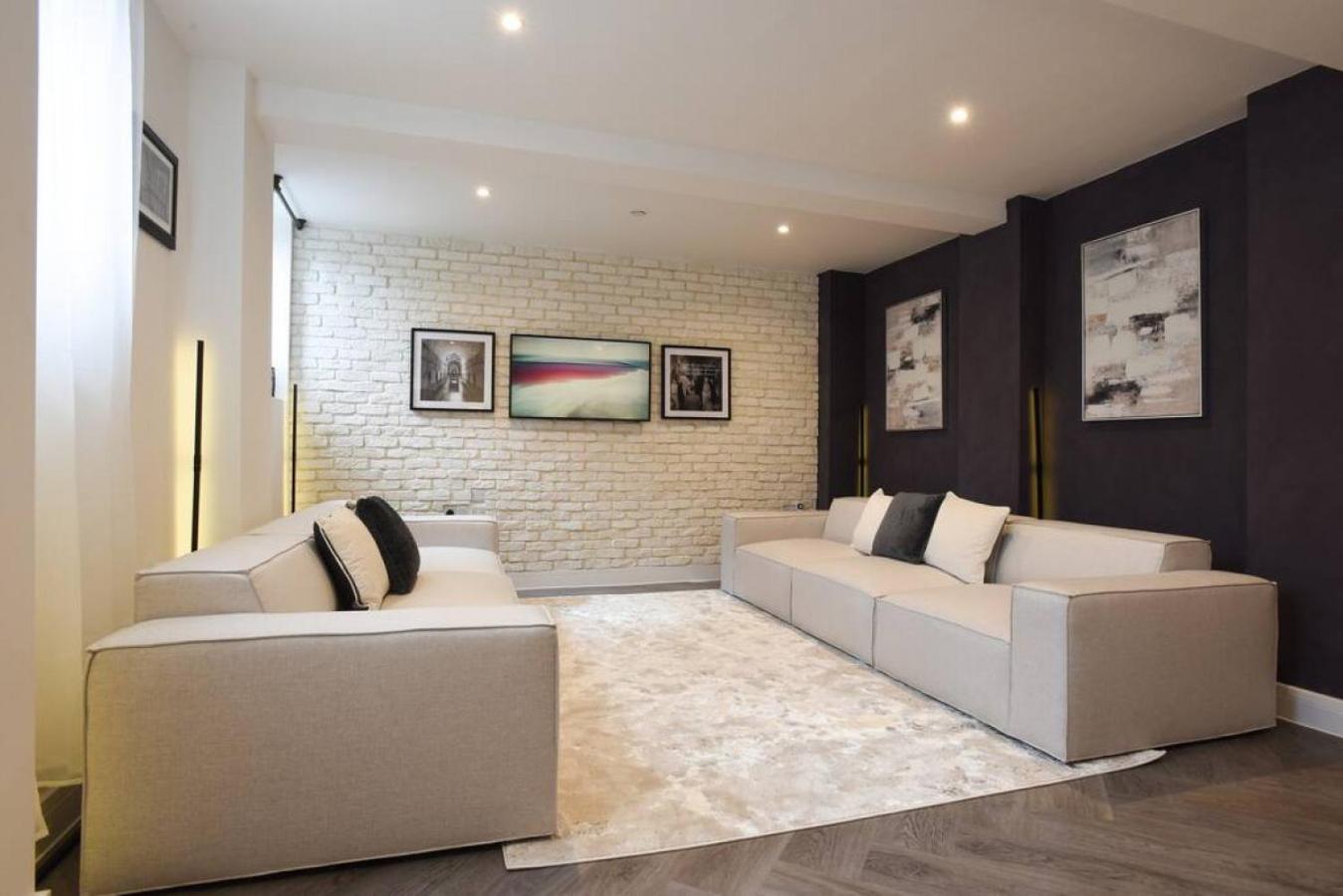 Apartment Air Maison - Converted Prison Flat With Parking