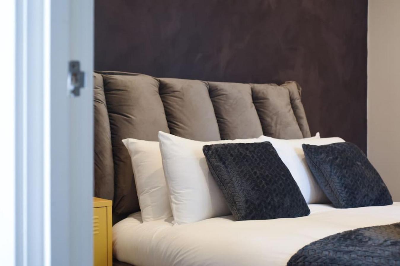 Air Maison - Converted Prison Flat With Parking Apartment *